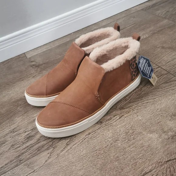 BNWT Toms Paxton slip on size 9.5 - Picture 2 of 8